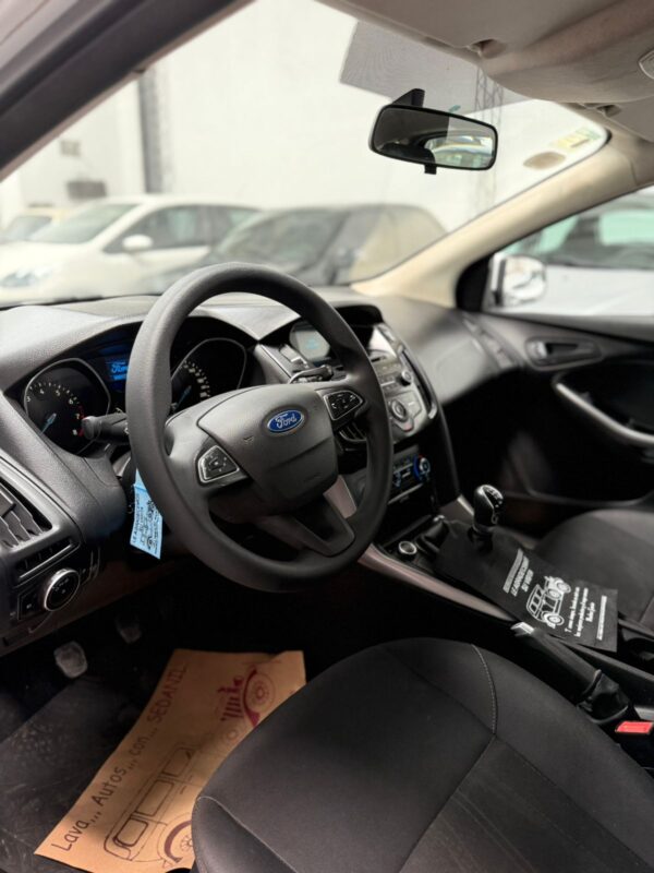Ford Focus III S - Image 4
