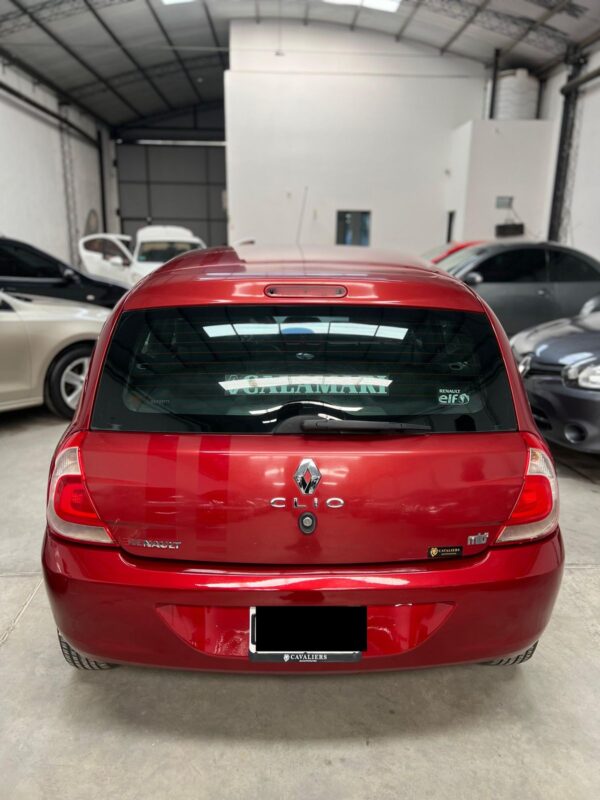 Renault Clio - Image 4