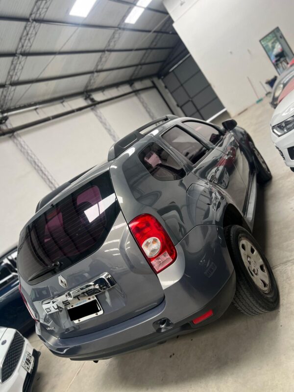 Renault Duster 4x2 - Image 3