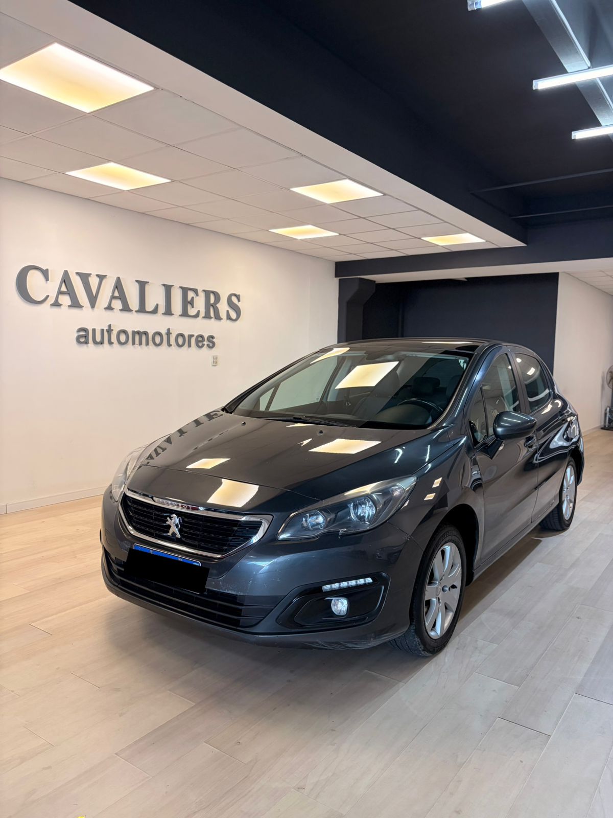 PEUGEOT 308 ALLURE 1.6 - MODELO 2017 - Image 2